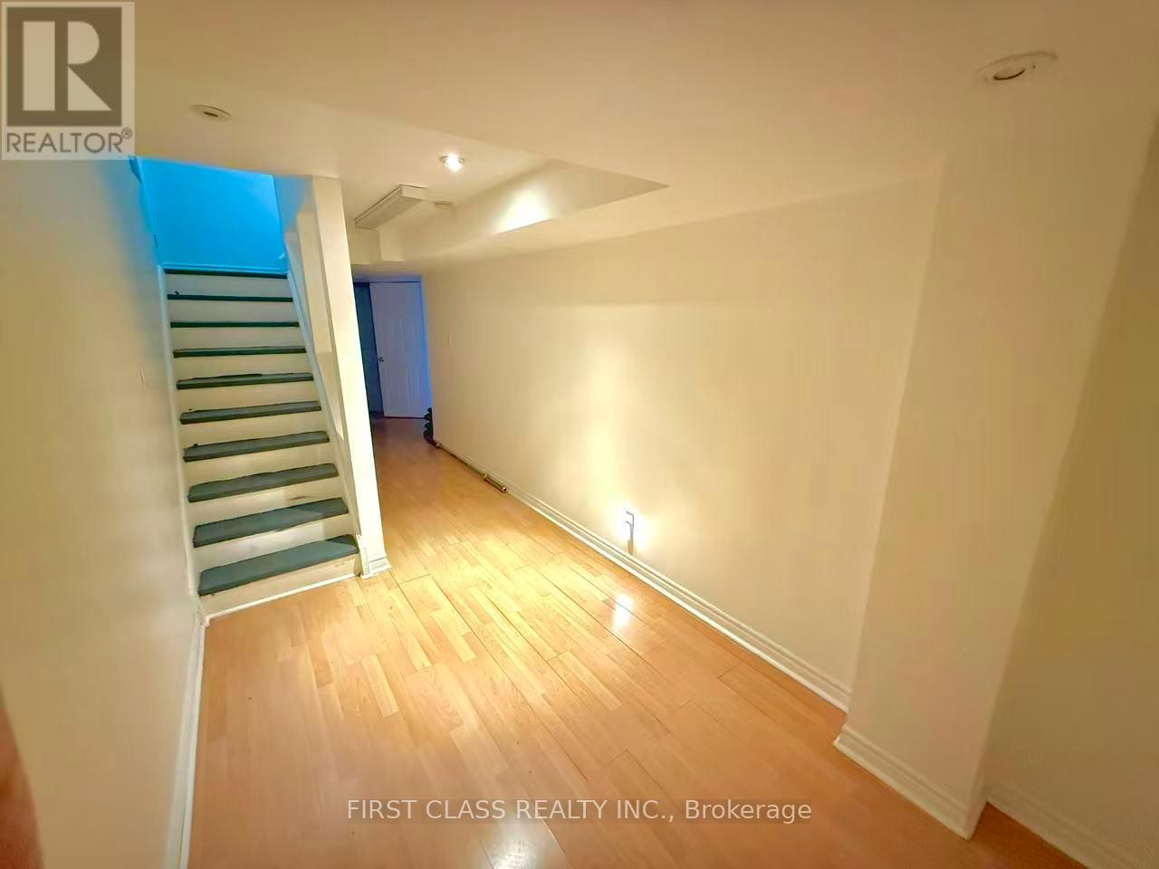 3892 Manatee Way, Mississauga, Ontario  L5M 6P7 - Photo 12 - W12891740