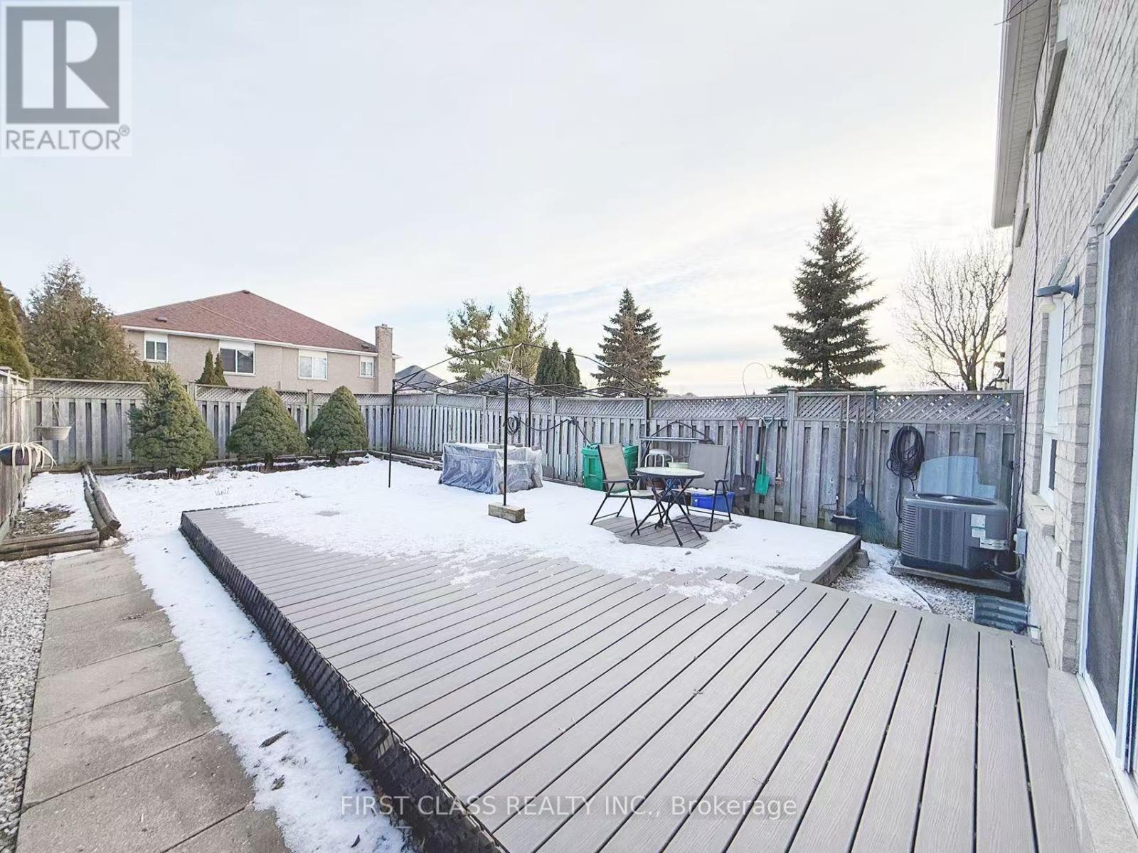 3892 Manatee Way, Mississauga, Ontario  L5M 6P7 - Photo 6 - W12891740