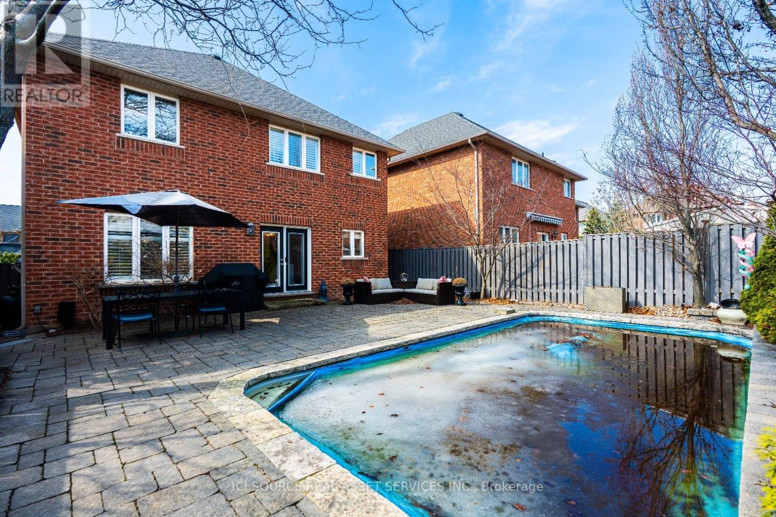 2202 Brookhaven Crescent, Oakville, Ontario  L6M 5B8 - Photo 37 - W12891746