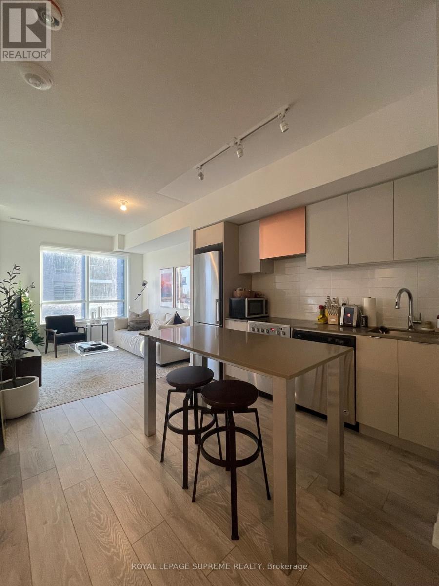 646 - 26 Gibbs Road, Toronto, Ontario  M9B 0E3 - Photo 4 - W12891752