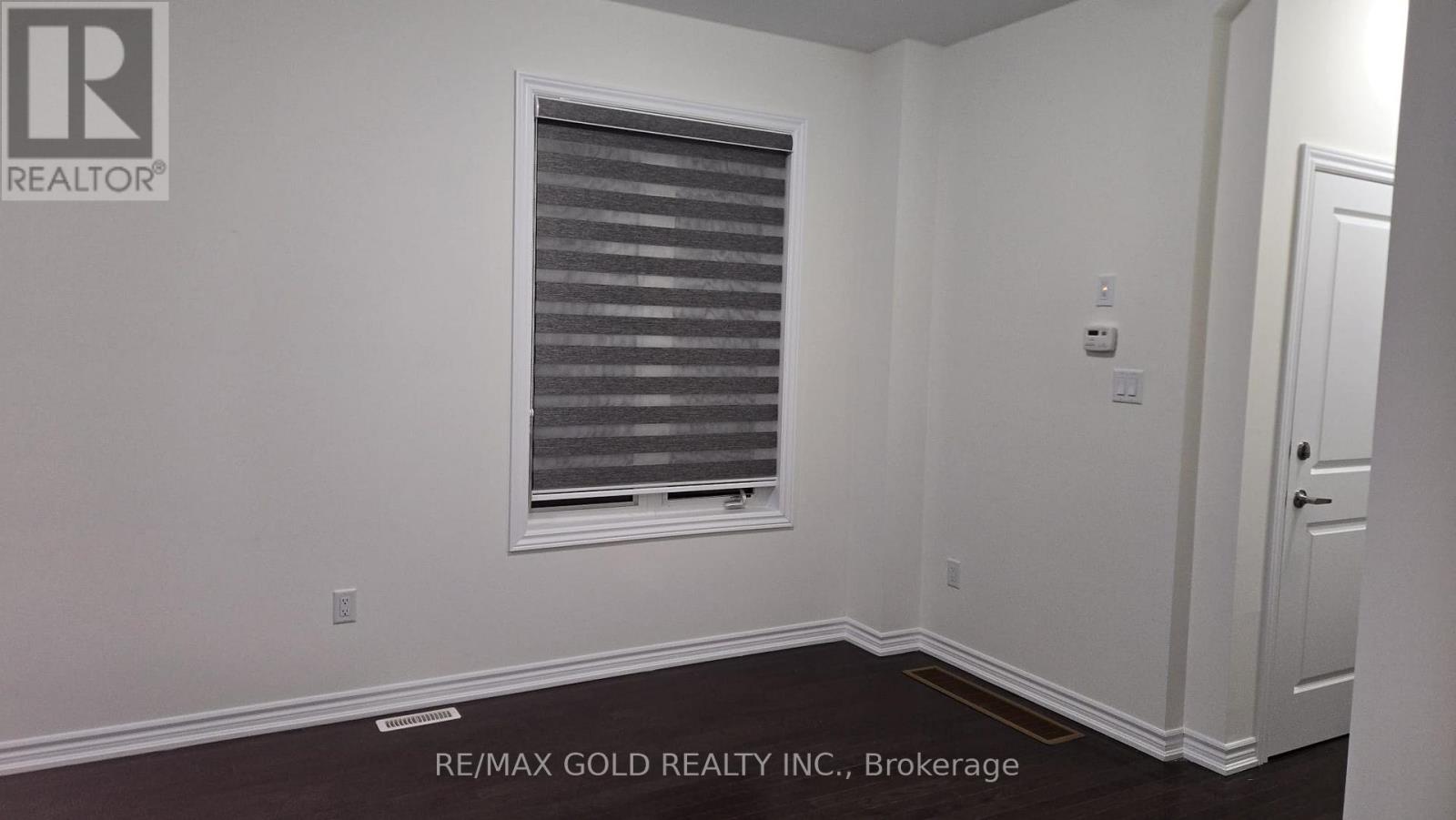 25 Truffle Court, Brampton, Ontario  L7A 5A6 - Photo 4 - W12891762