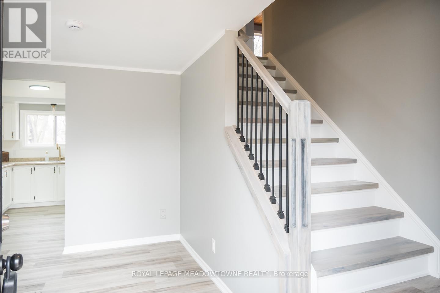 877 Anderson Avenue, Milton (Tm Timberlea), Ontario  L9T 4Y5 - Photo 4 - W12891772