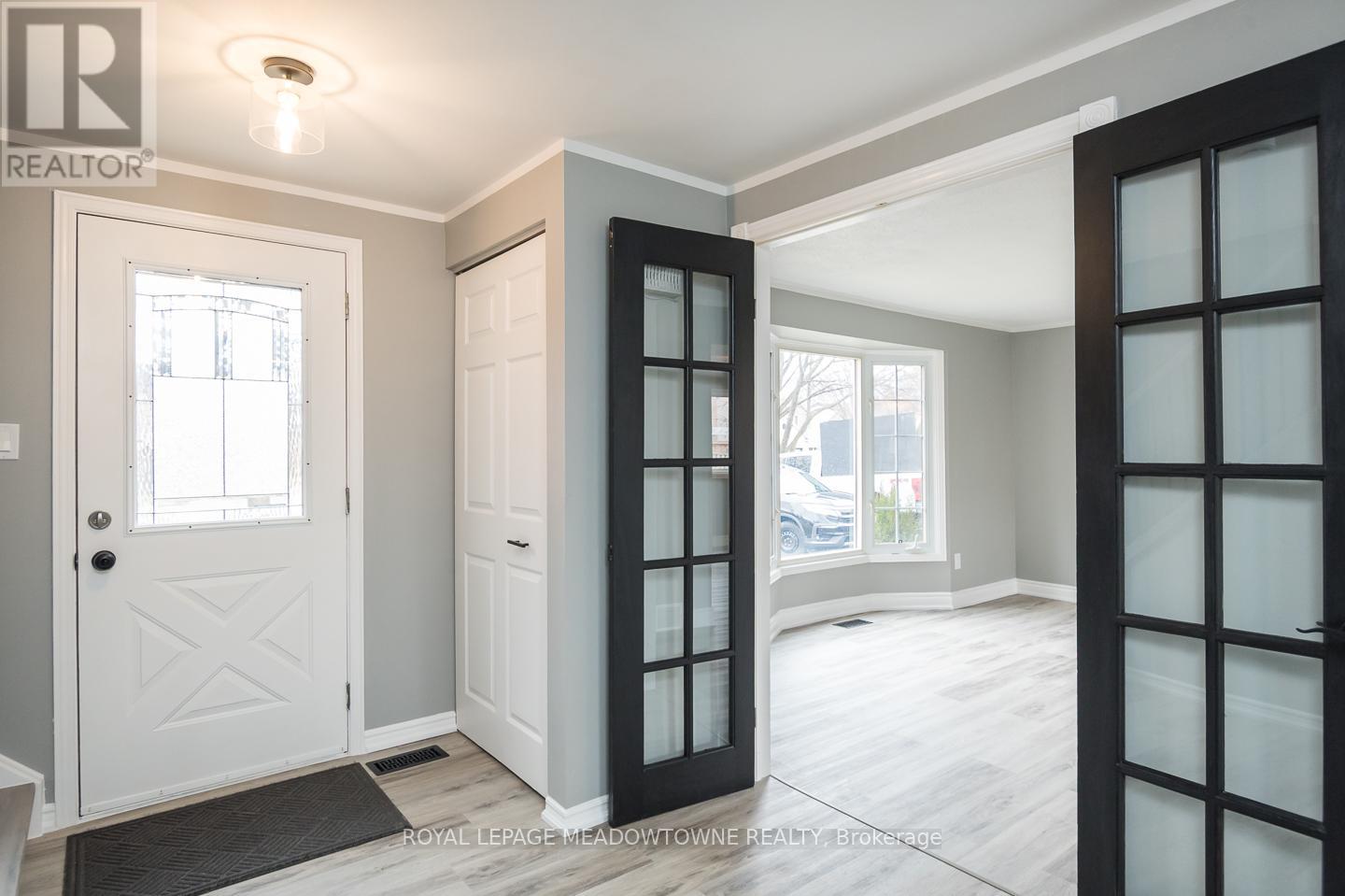 877 Anderson Avenue, Milton (Tm Timberlea), Ontario  L9T 4Y5 - Photo 6 - W12891772