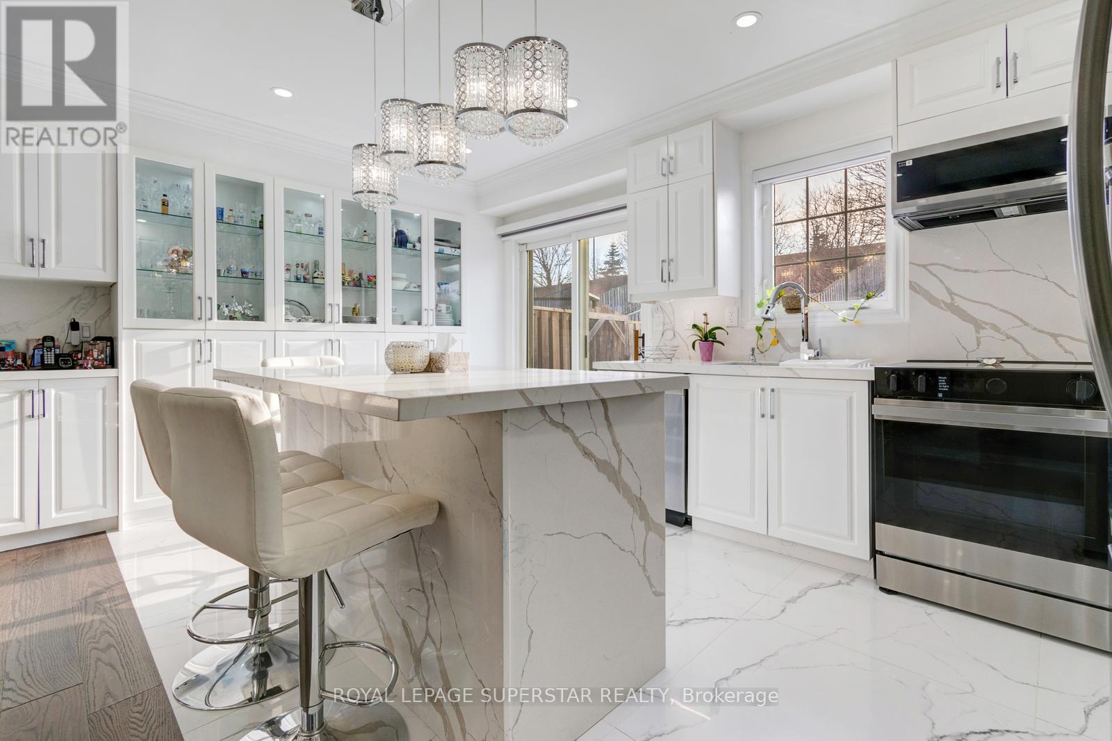 131 Checkerberry Crescent, Brampton, Ontario  L6R 2S8 - Photo 19 - W12891816