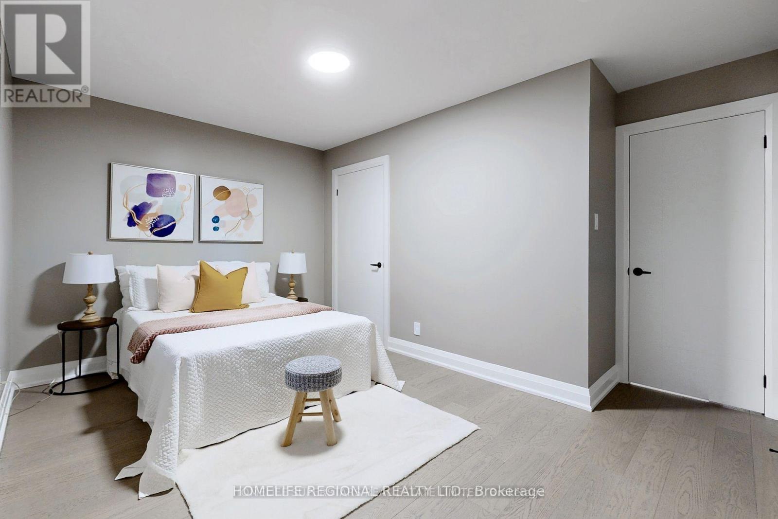 7537 Lully Court, Mississauga, Ontario  L4T 2P2 - Photo 14 - W12891822