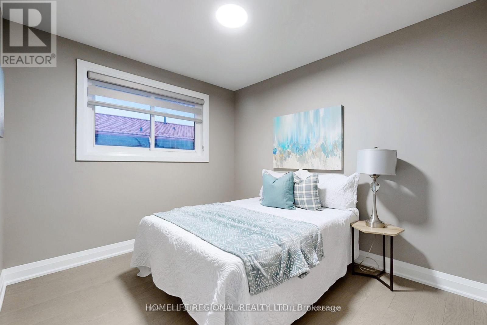 7537 Lully Court, Mississauga, Ontario  L4T 2P2 - Photo 16 - W12891822