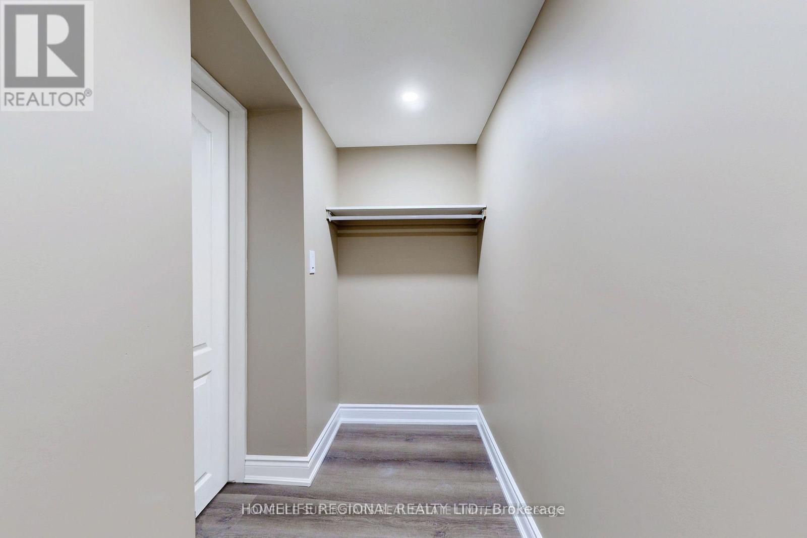 7537 Lully Court, Mississauga, Ontario  L4T 2P2 - Photo 32 - W12891822