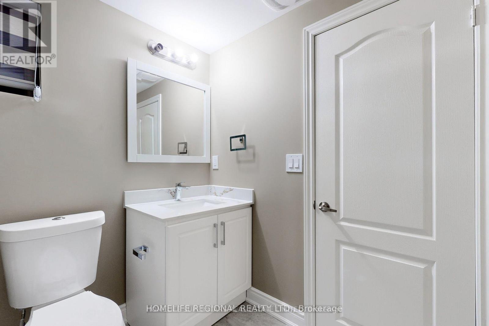 7537 Lully Court, Mississauga, Ontario  L4T 2P2 - Photo 35 - W12891822