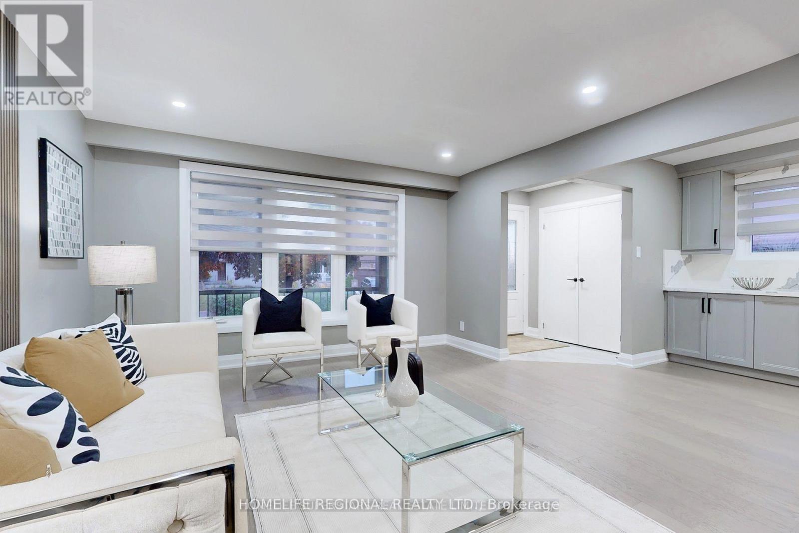 7537 Lully Court, Mississauga, Ontario  L4T 2P2 - Photo 6 - W12891822