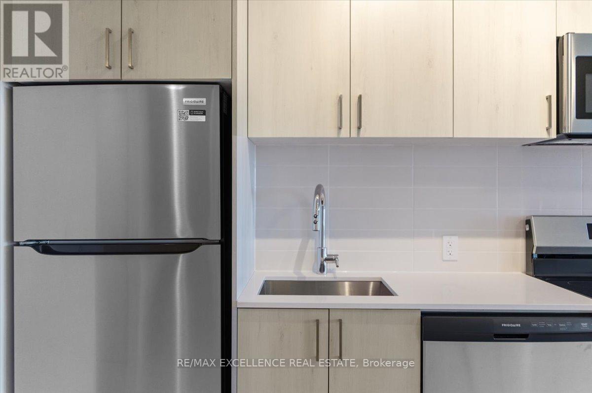 1005b - 8020 Derry Road, Milton, Ontario  L9T 2N2 - Photo 7 - W12891854