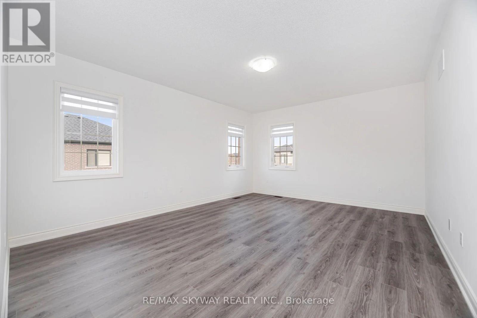 68 Pond View Gate, Hamilton (Waterdown), Ontario  L8B 2A1 - Photo 29 - X12783000