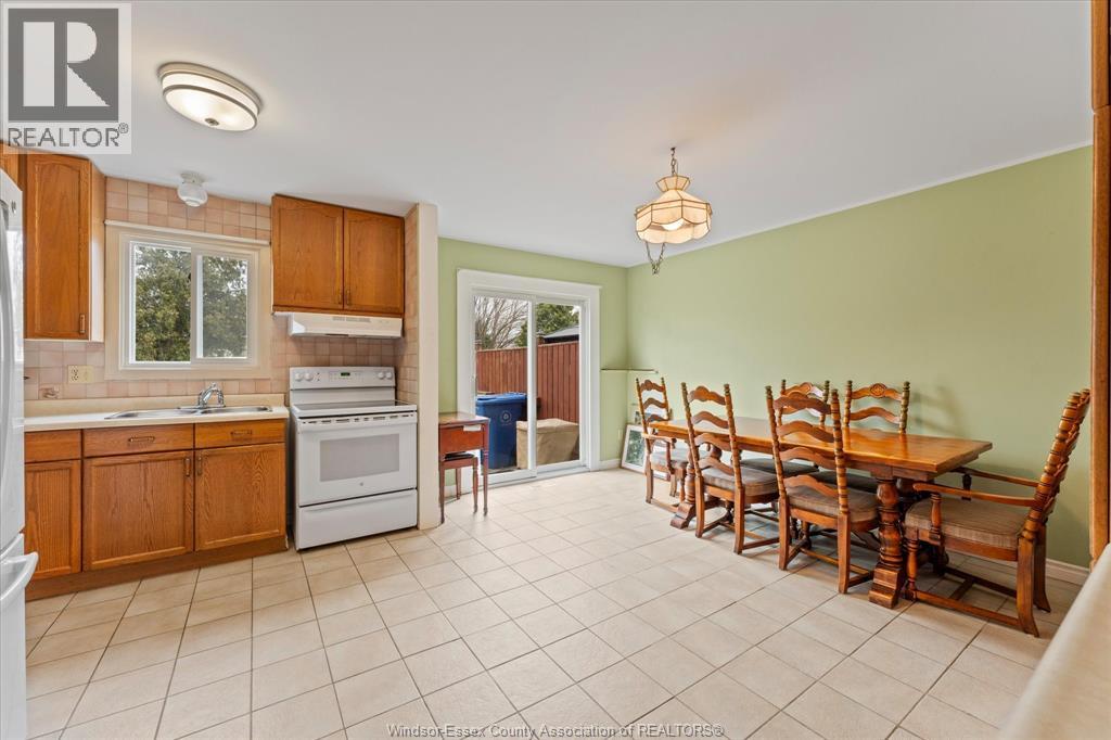 9690 Lynngrove Cres, Windsor, Ontario  N8R 1B7 - Photo 14 - 26005579