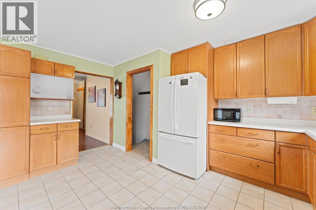 9690 Lynngrove Cres, Windsor, Ontario  N8R 1B7 - Photo 11 - 26005579