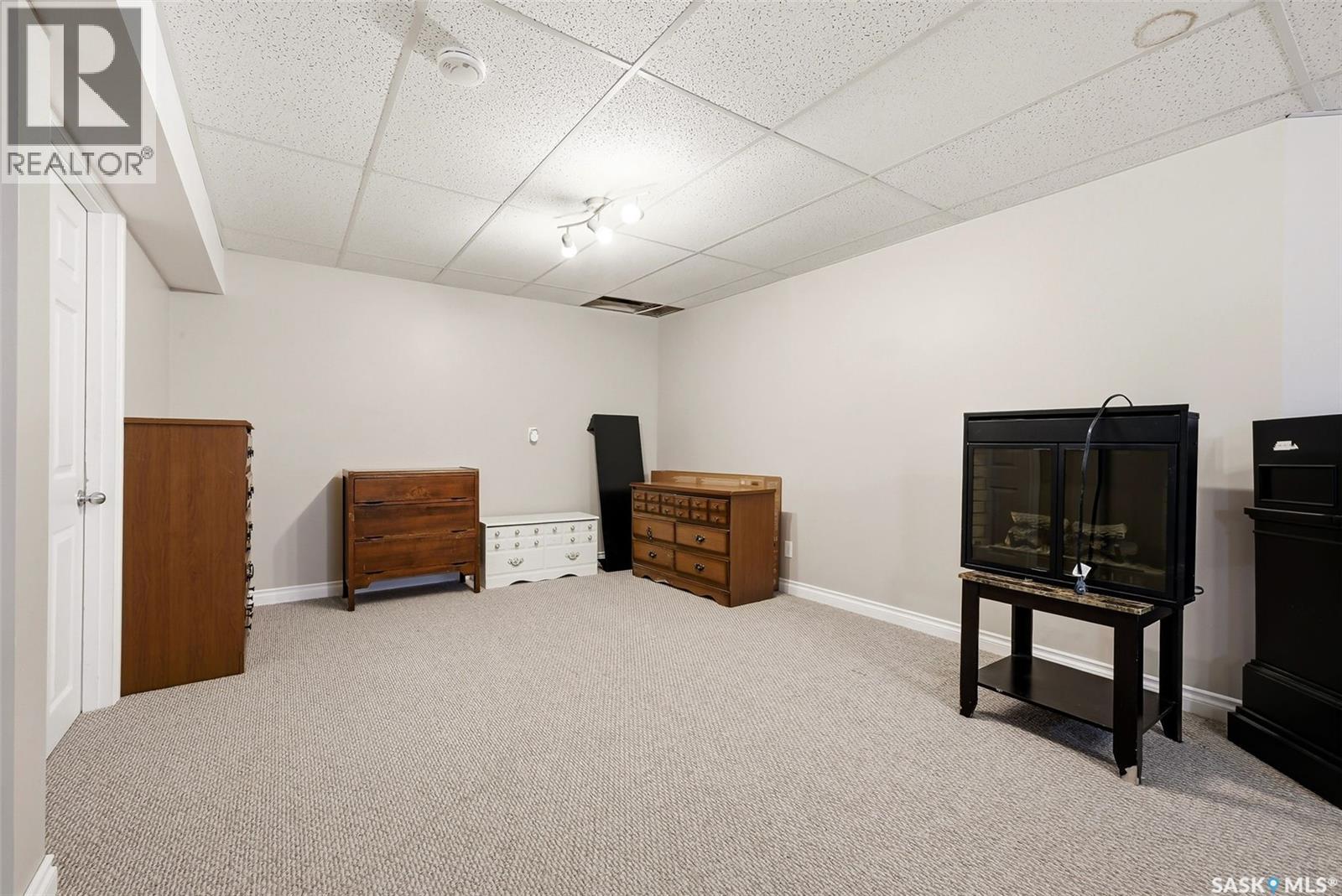 1368 Maple Leaf Crescent N, Regina, Saskatchewan  S4R 4J4 - Photo 28 - SK030641