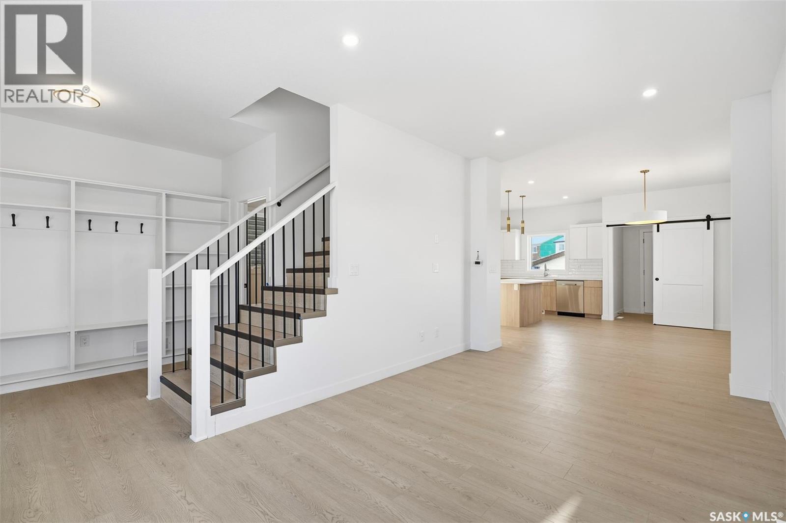 1416 Besnard Drive, Martensville, Saskatchewan  S0K 2T1 - Photo 3 - SK030569