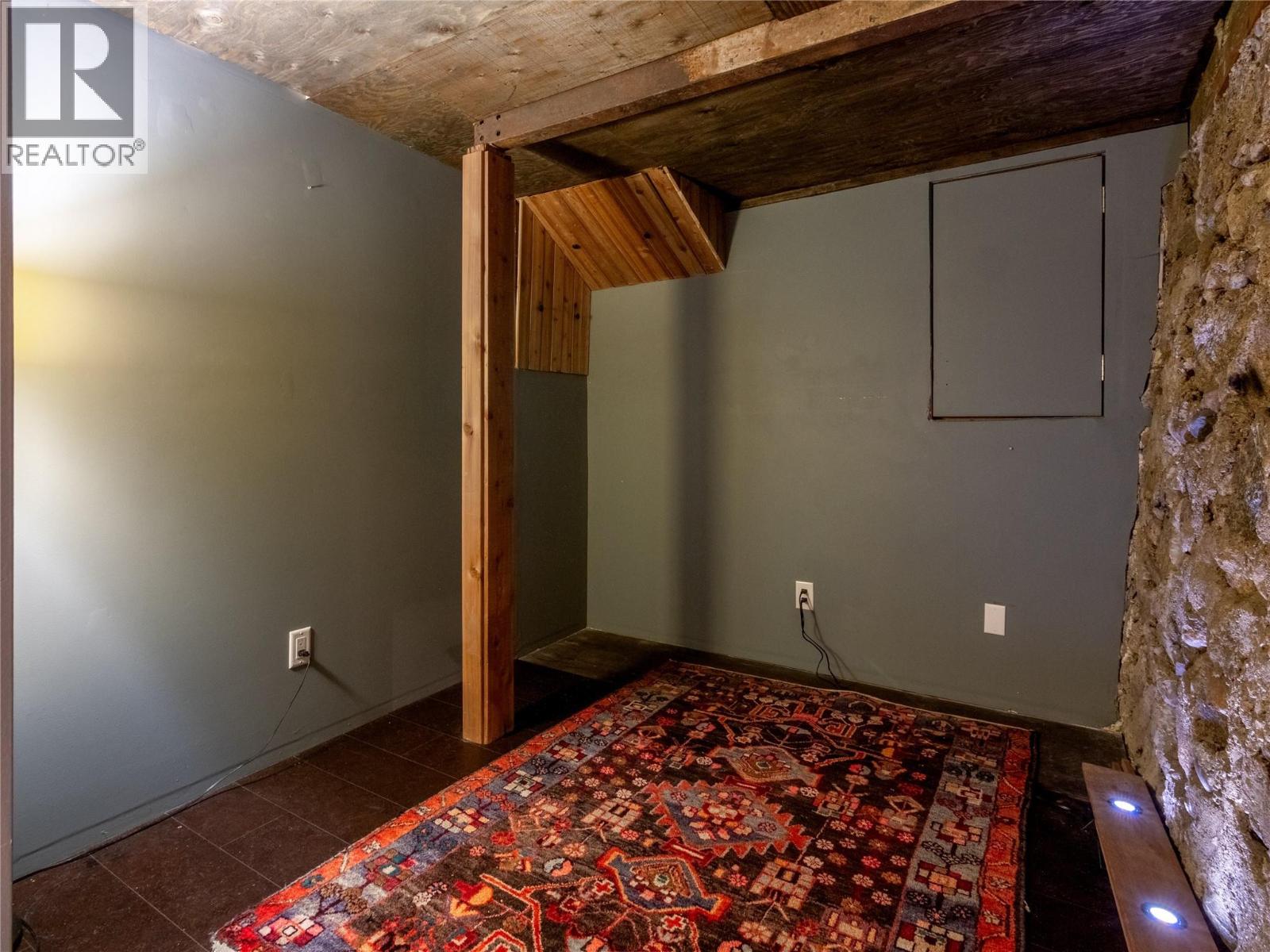 410 Upper Bench Road N, Penticton, British Columbia  V2A 8T4 - Photo 48 - 10374142