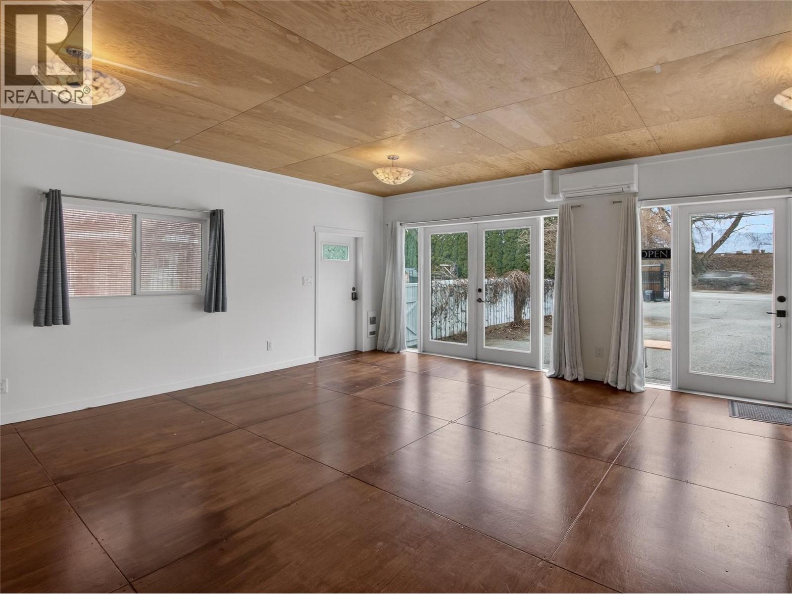 410 Upper Bench Road N, Penticton, British Columbia  V2A 8T4 - Photo 54 - 10374142