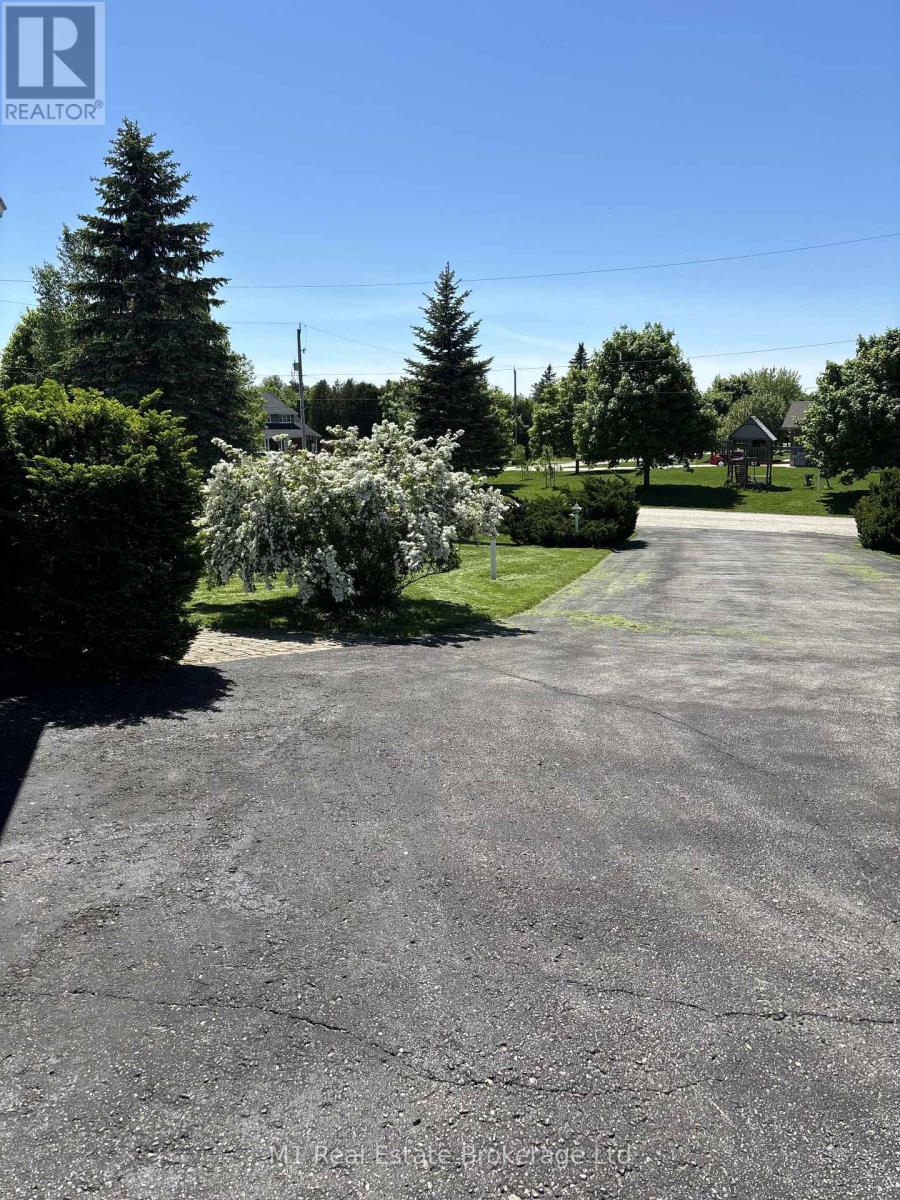 2 Joanne Crescent, Minto, Ontario  N0G 2L0 - Photo 47 - X12792202