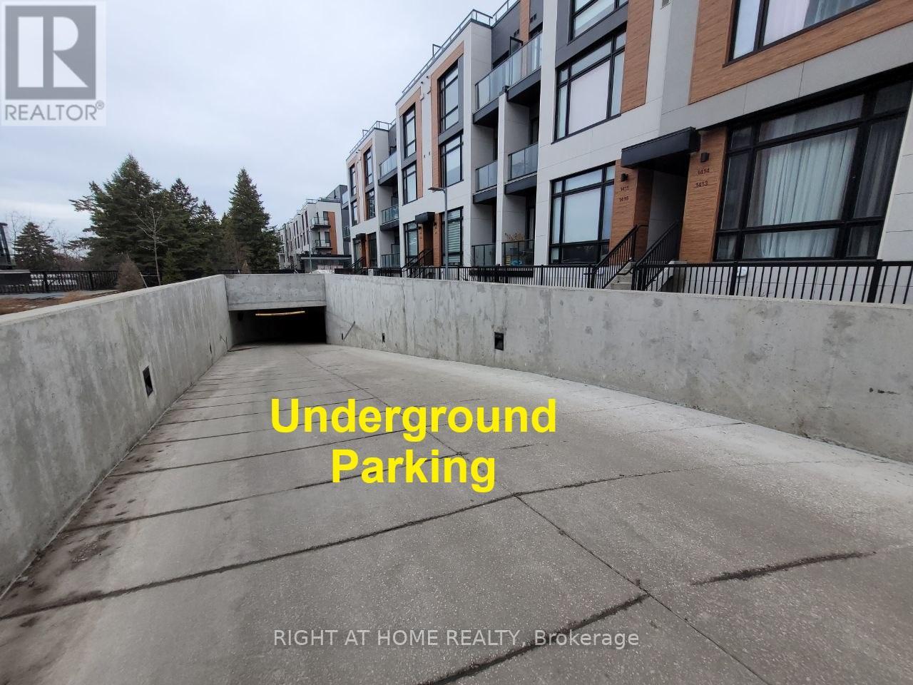 1414 - 15 David Eyer Road, Richmond Hill, Ontario  L4S 0N2 - Photo 4 - N12884570