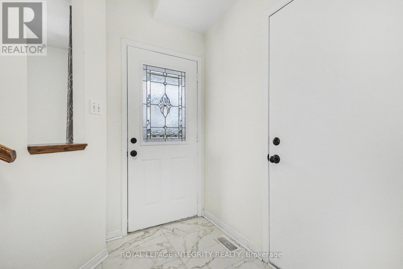 77 Daventry Crescent, Ottawa, Ontario  K2J 4M8 - Photo 3 - X12891222