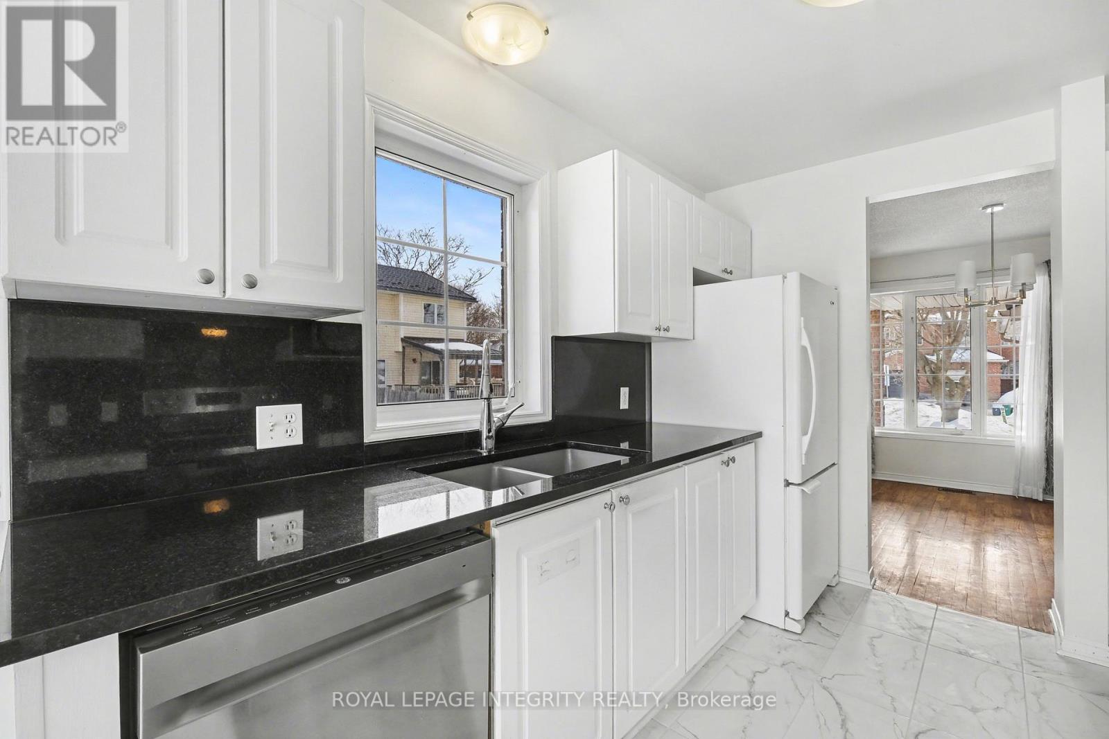 77 Daventry Crescent, Ottawa, Ontario  K2J 4M8 - Photo 9 - X12891222