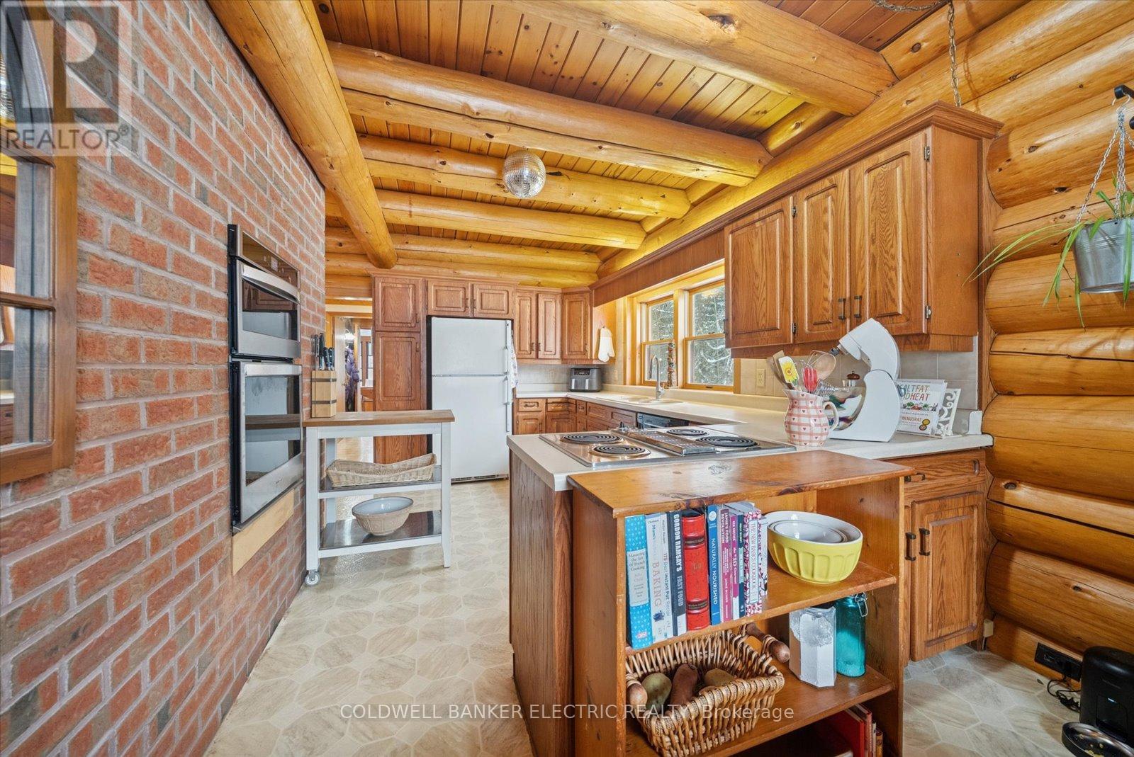 197 Hillside Drive, Kawartha Lakes (Somerville), Ontario  K0M 1C0 - Photo 10 - X12891944