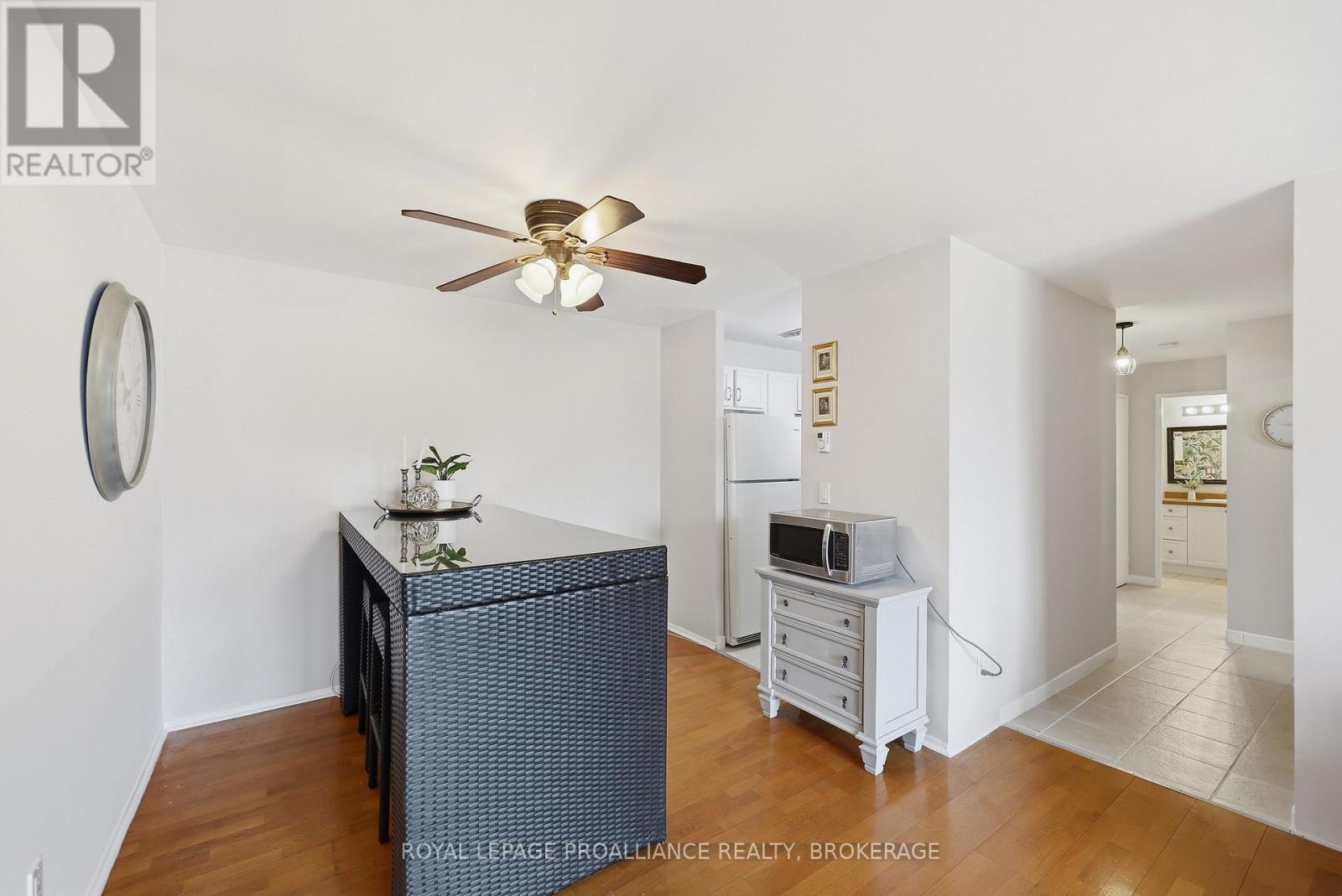 215 - 17 Eldon Hall Place, Kingston, Ontario  K7M 7H5 - Photo 14 - X12892058