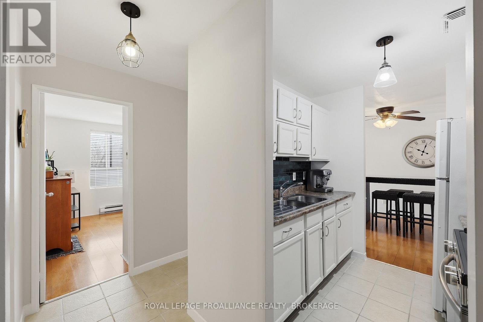 215 - 17 Eldon Hall Place, Kingston, Ontario  K7M 7H5 - Photo 16 - X12892058