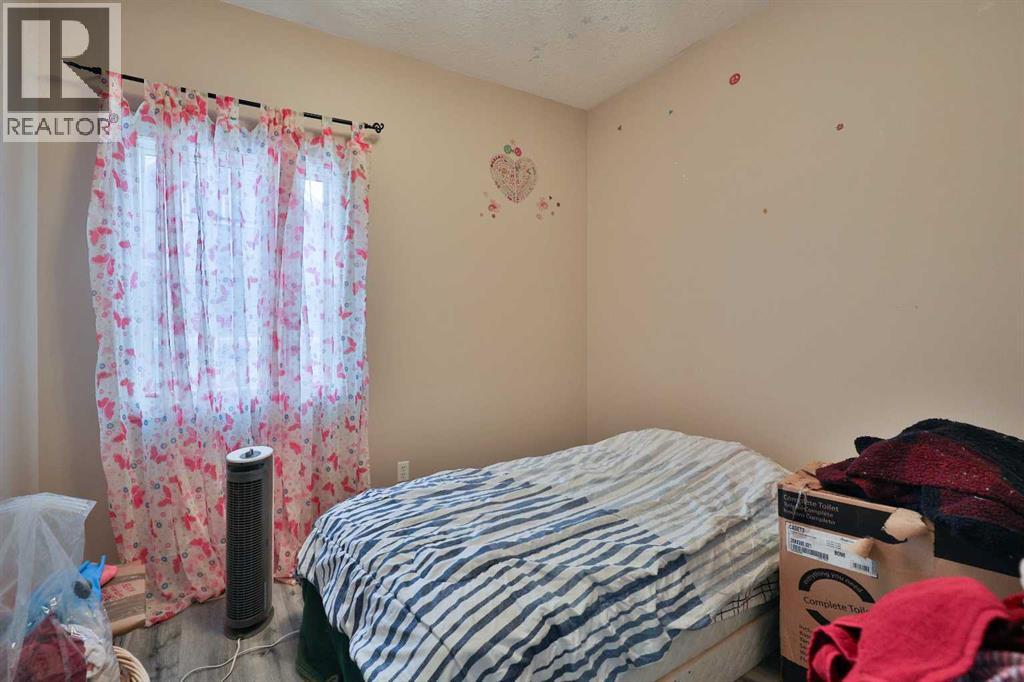 501 6 Avenue, Warner, Alberta  T0K 2L0 - Photo 27 - A2279254