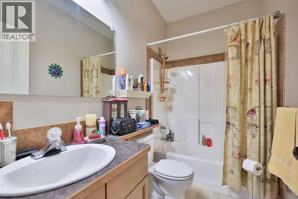 501 6 Avenue, Warner, Alberta  T0K 2L0 - Photo 28 - A2279254