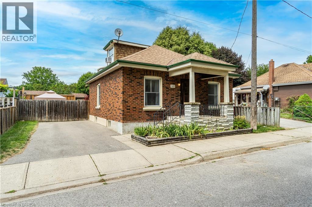 182 Durham Street, Brantford, Ontario  N3S 4Y7 - Photo 2 - 40804176