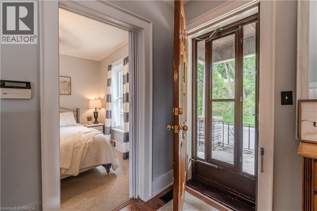 182 Durham Street, Brantford, Ontario  N3S 4Y7 - Photo 3 - 40804176