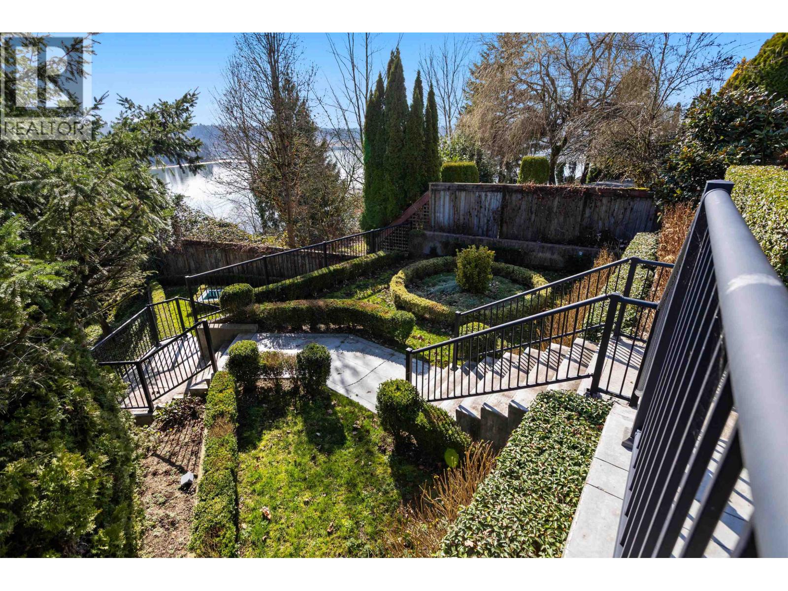 745 Capital Court, Port Coquitlam, British Columbia  V3C 6E4 - Photo 36 - R3100197