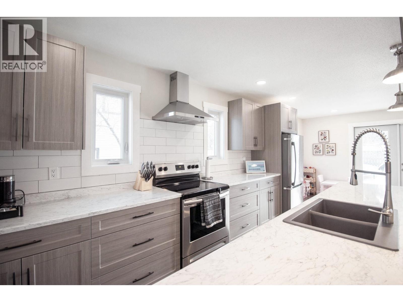 10519 114 Avenue, Fort St. John, British Columbia  V1J 6H7 - Photo 4 - R3100535