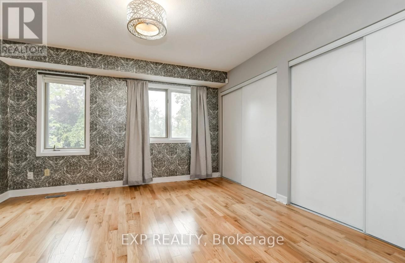 195 Henderson Avenue, Ottawa, Ontario  K1N 7P7 - Photo 15 - X12891948