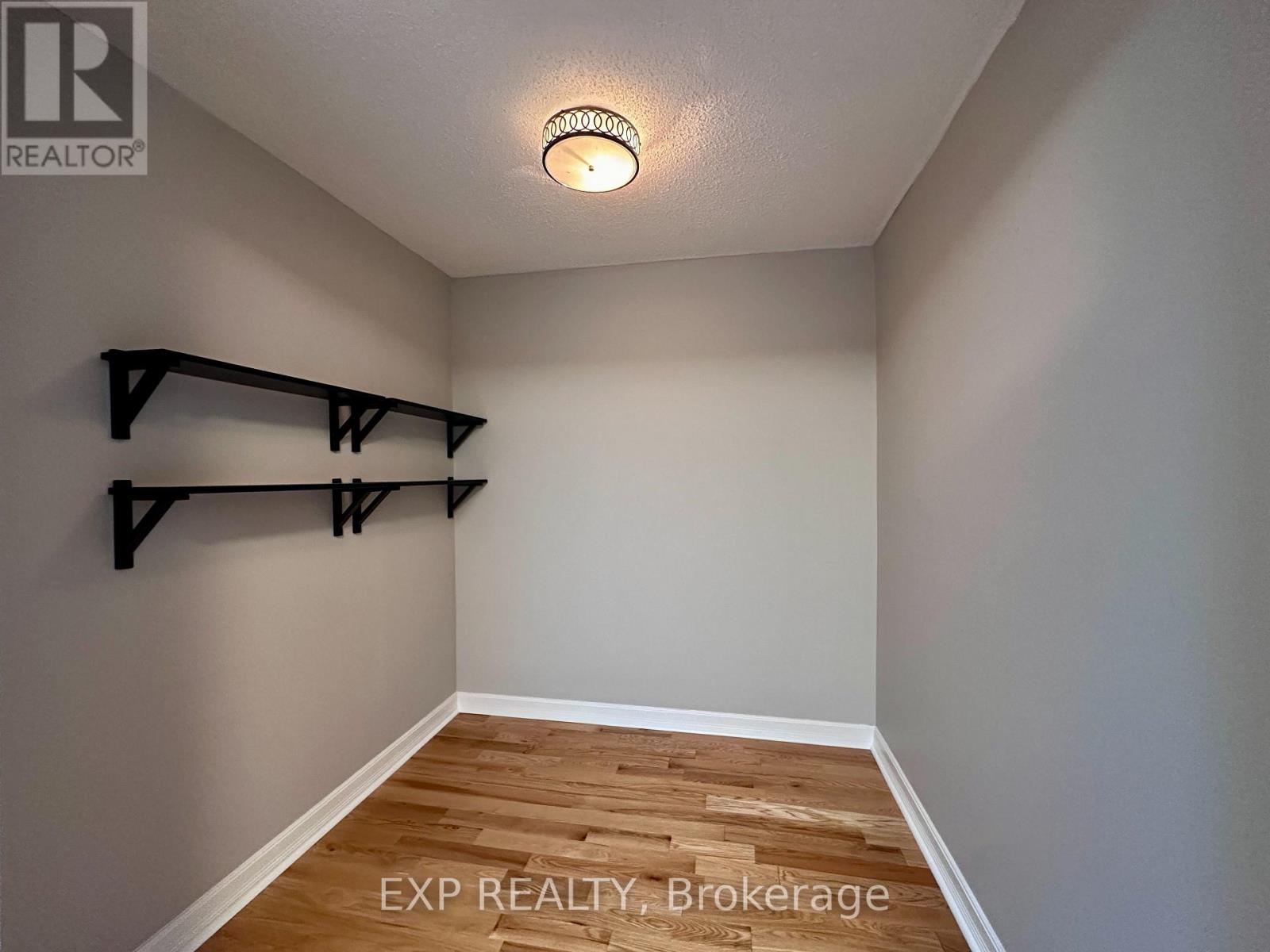 195 Henderson Avenue, Ottawa, Ontario  K1N 7P7 - Photo 27 - X12891948