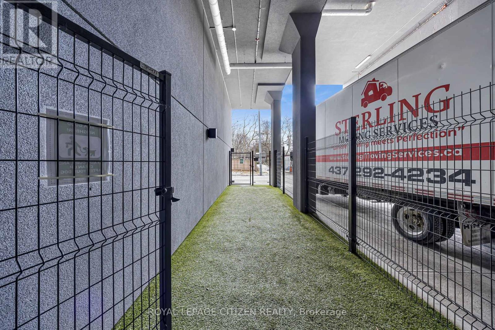 2110 - 286 Main Street, Toronto, Ontario  M4C 0B3 - Photo 14 - E12872898