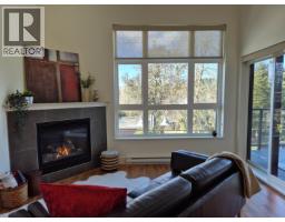 306 5682 WHARF AVENUE, Sechelt, British Columbia