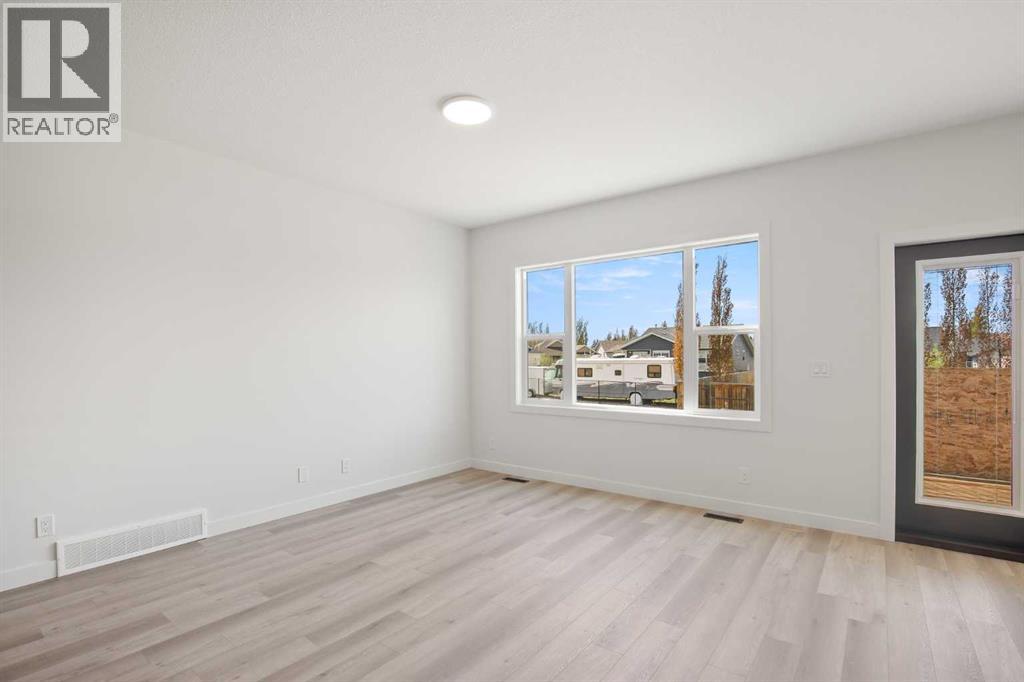32 Sunrise Crescent N, Three Hills, Alberta  T0M 2A0 - Photo 10 - A2279132