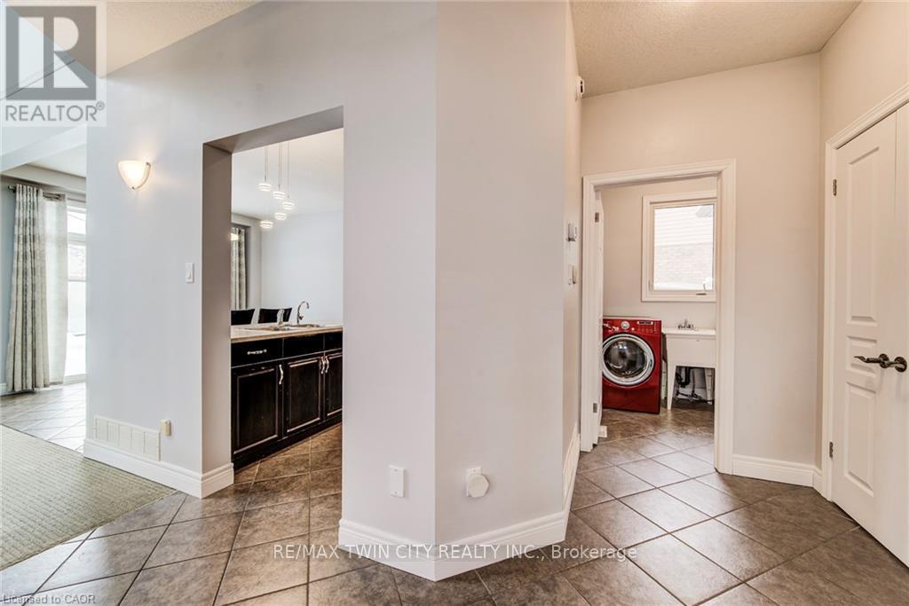 14 La Salle Street, Woolwich, Ontario  N0B 1M0 - Photo 14 - X12845472