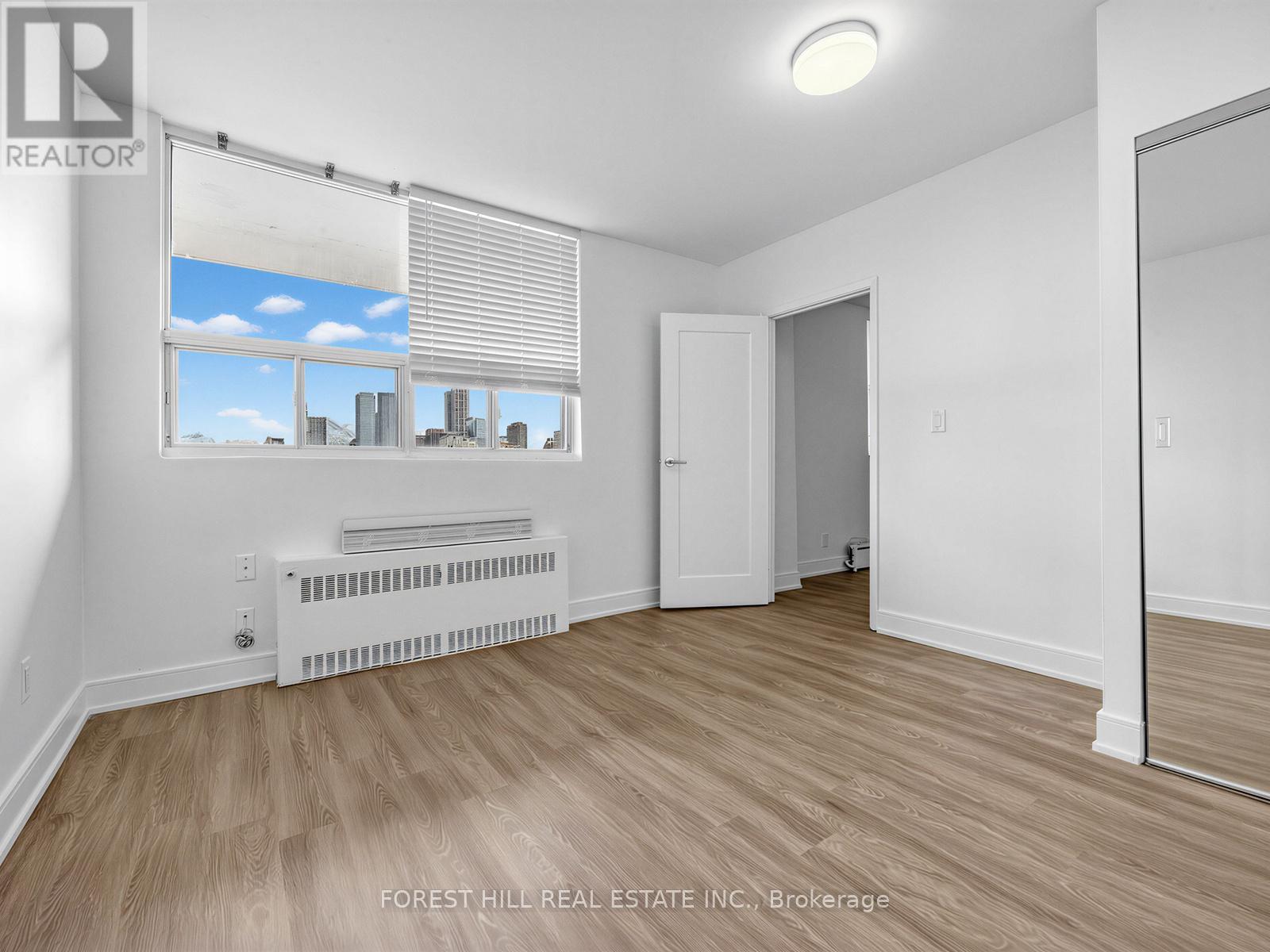 Phd - 70 Spadina Road, Toronto, Ontario  M5R 2T6 - Photo 19 - C12891946