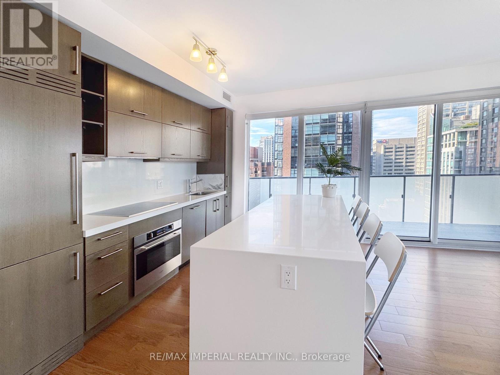 1910 - 1080 Bay Street, Toronto, Ontario  M5S 0A5 - Photo 10 - C12891960