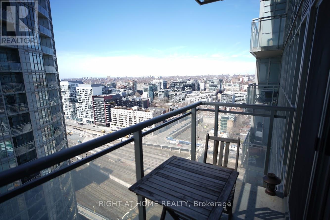 3010 - 15 Iceboat Terrace, Toronto, Ontario  M5V 4A5 - Photo 5 - C12891986