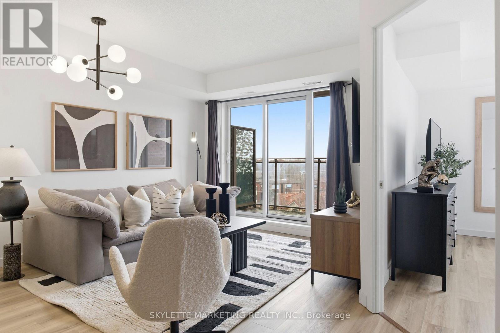 701 - 801 Sheppard Avenue W, Toronto (Clanton Park), Ontario  M3H 0A8 - Photo 10 - C12892034