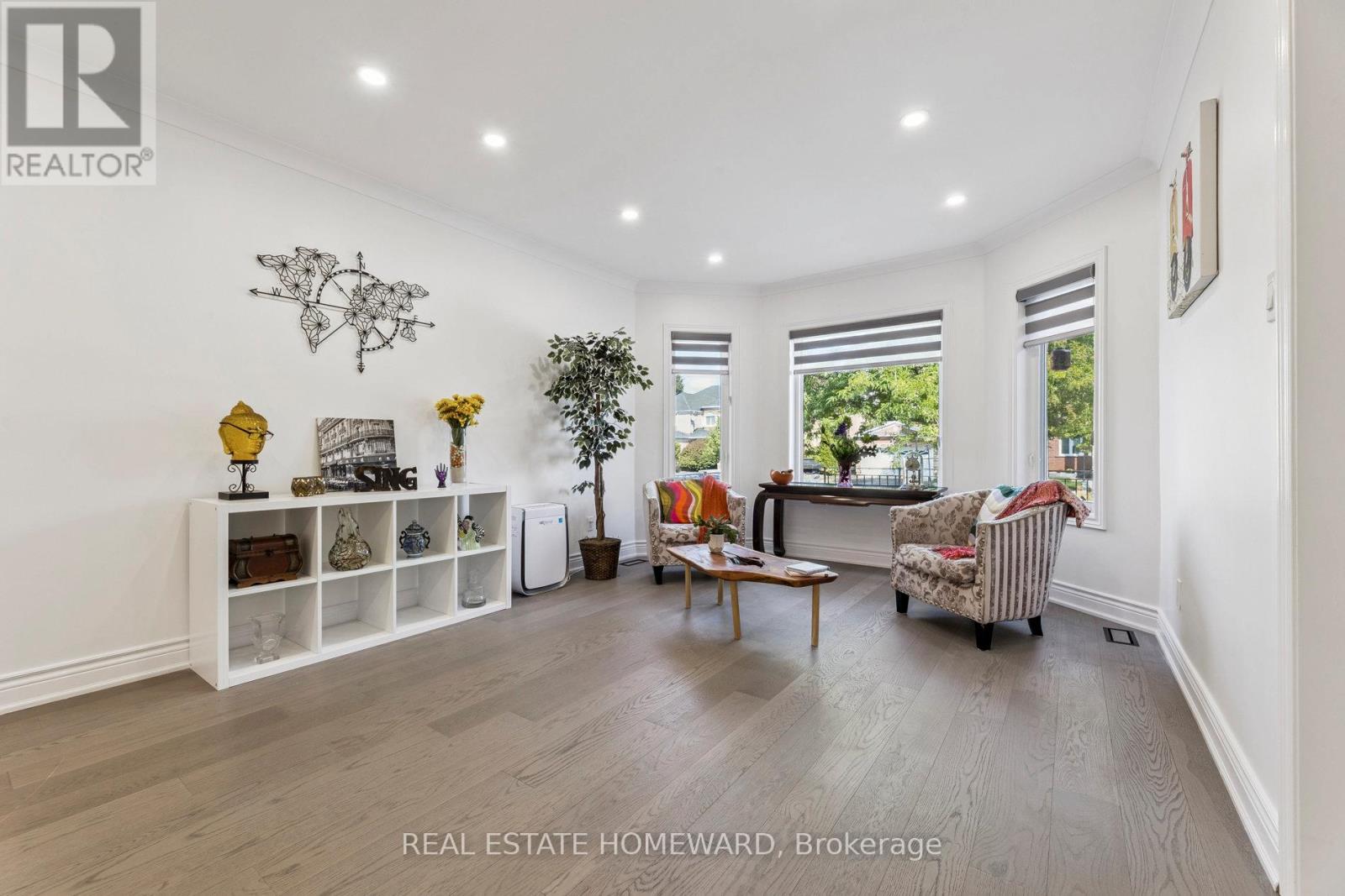 1566 Oakburn Street, Pickering, Ontario  L1V 6W1 - Photo 5 - E12891964