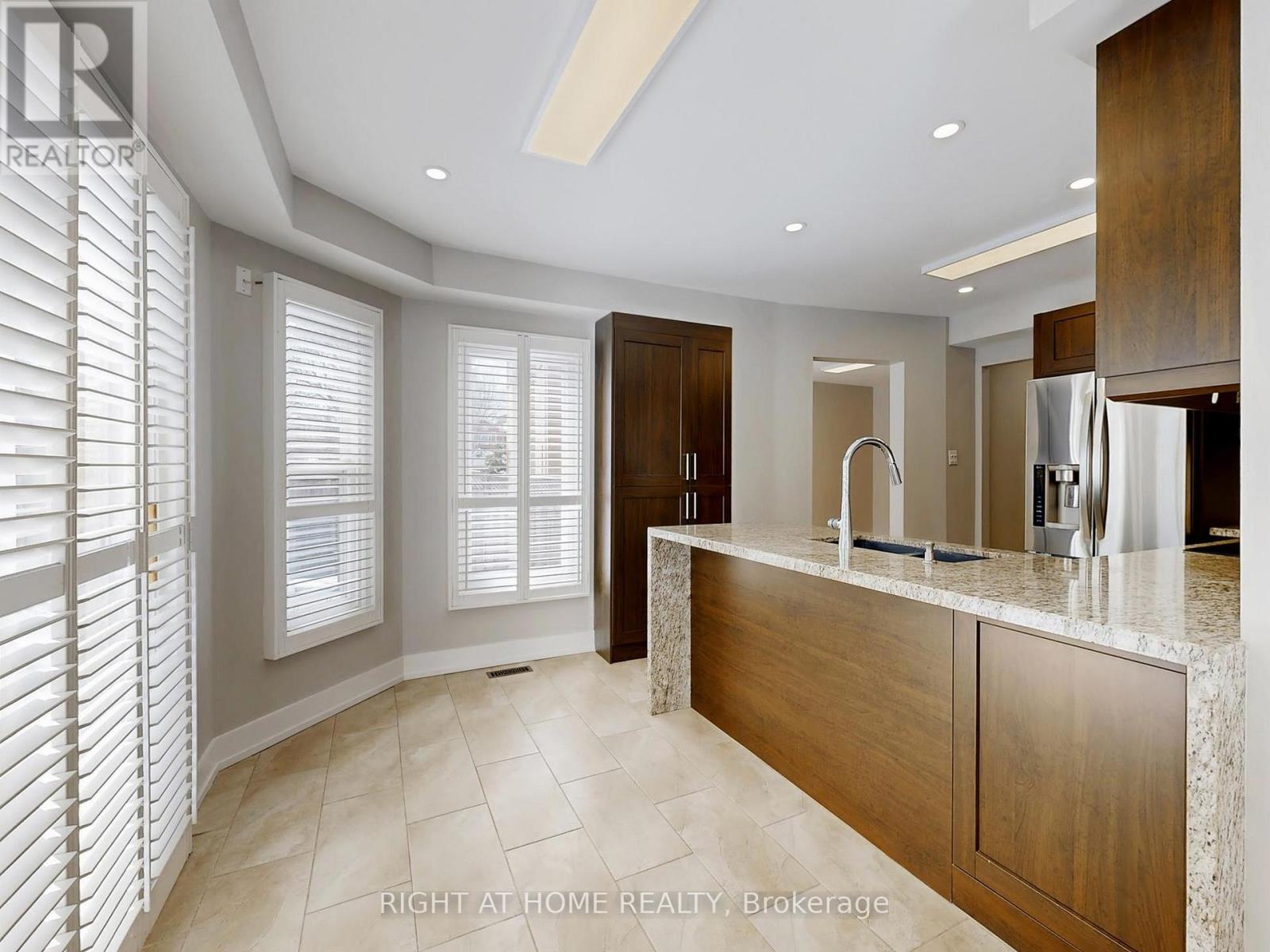 Main - 11 Hawker Court, Ajax (Central West), Ontario  L1T 3N1 - Photo 12 - E12891990