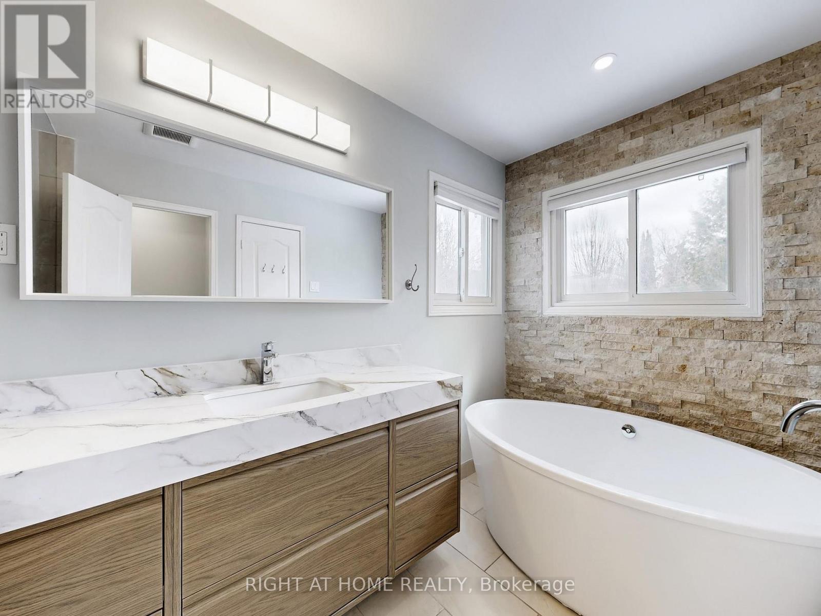 Main - 11 Hawker Court, Ajax (Central West), Ontario  L1T 3N1 - Photo 29 - E12891990