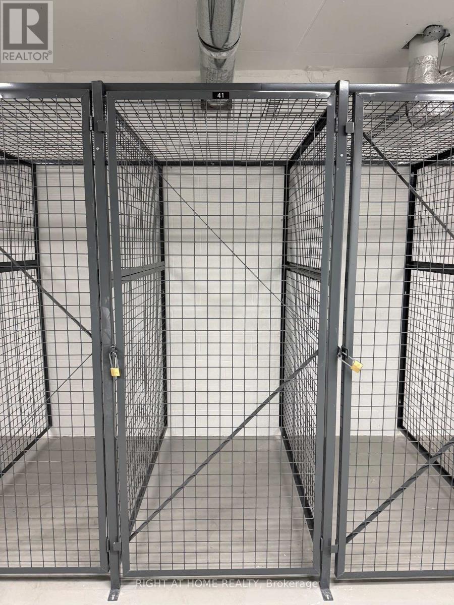 402 - 1660 Bloor Street W, Toronto (High Park North), Ontario  M6P 0C6 - Photo 10 - W12891630