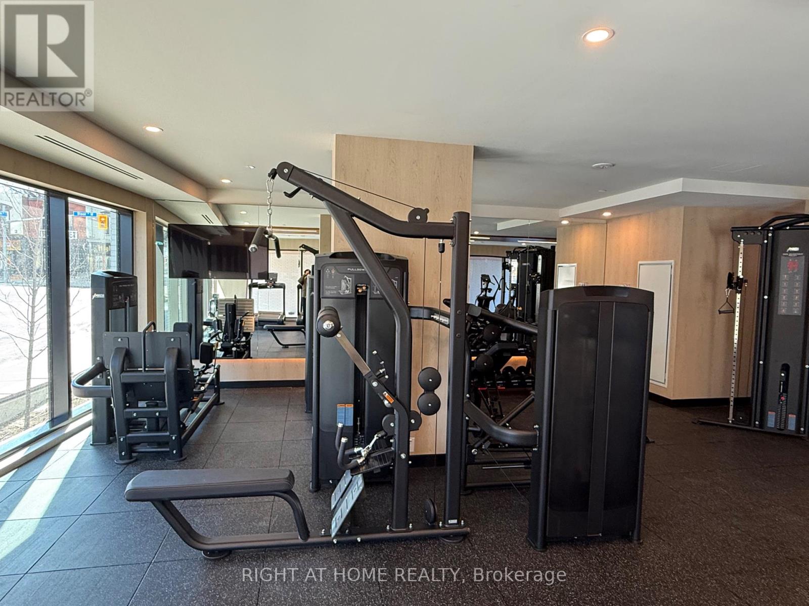 402 - 1660 Bloor Street W, Toronto (High Park North), Ontario  M6P 0C6 - Photo 7 - W12891630