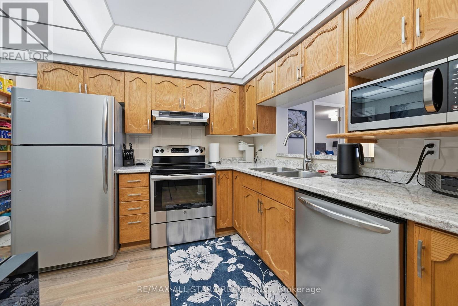 312 - 4 Heritage Way, Kawartha Lakes, Ontario  K9V 5Z2 - Photo 10 - X12891488